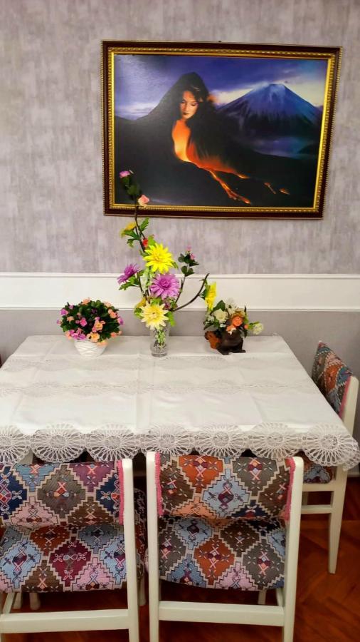 Central Apartment "Ameliya" Baku Ngoại thất bức ảnh