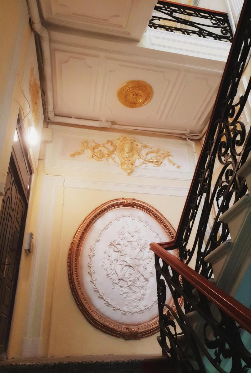 Central Apartment "Ameliya" Baku Ngoại thất bức ảnh